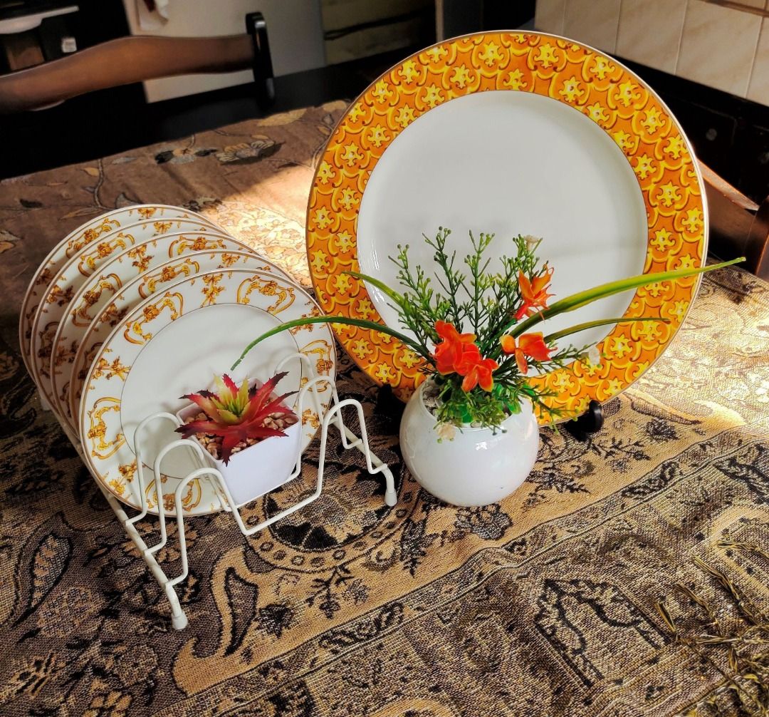 Givenchy Dinner and Cake Plates Set (Category: Other Kitchenware & Tableware) located in Pasig City. Submitted by novashelf (Listing ID 1335276971, Image 3). Description: Givenchy Dinner and Cake Plates Set > From Japan with original box > Unused or new > Dinner plate: 26 cm / 10" > Cake plates: 16.5 cm / 6.3" > Non-microwavable > Dishwasher unsafe NOTE: BEFORE ORDERING 1. Please carefully read the product descriptions to prevent any discomfort. 
