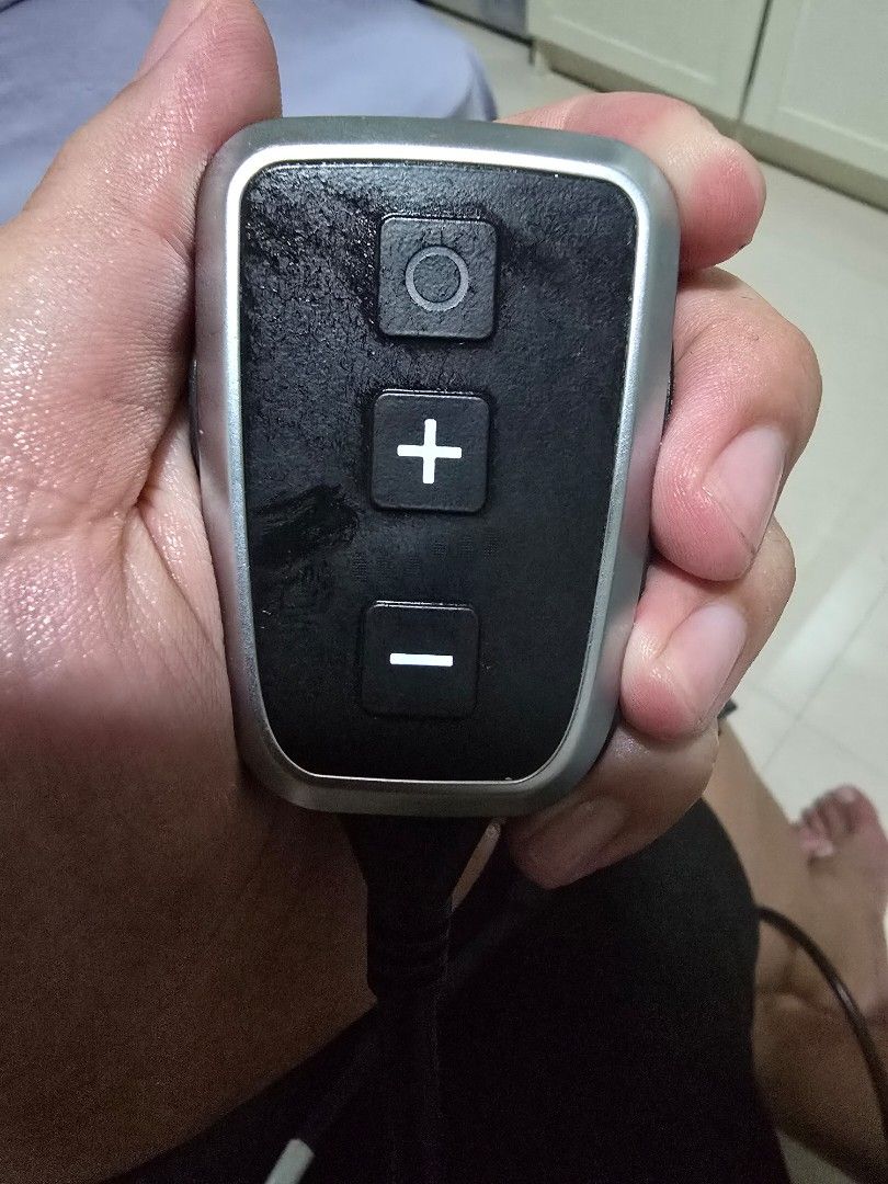 Pedalbox (Category: Accessories) located in Singapore. Submitted by fusionmod (Listing ID 1335379520, Image 1). Description: Used on Audi A4 B9 for 2 years and now selling away due to car change. lowballer will not be entertained. installation not included, please check with workshop if your car is compatible. #audi #pedalbox.