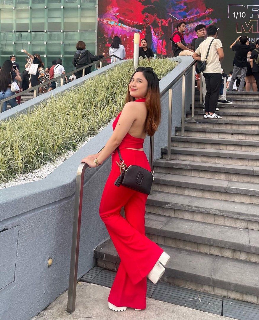 Set: Red Vest Top with Flare Pants (Category: Sets or Coordinates) located in Rizal. Submitted by camiela (Listing ID 1335292041, Image 3). Description: Red backless vest top with flare pants (set / coordinates) Only used once for Bruno Mars concert! got so many compliments with this outfit 😁❤️ size S (measurements on the last slide) in good condition! .