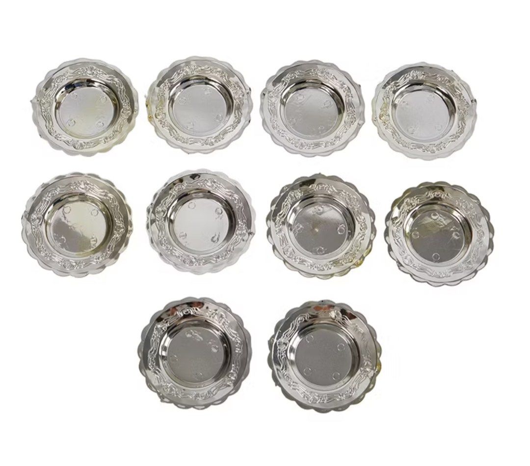 Silver plate mini tray (Category: Dinnerware & Cutlery) located in Pasay City. Submitted by shirley.manacsa (Listing ID 1335338699, Image 1). Description: .
