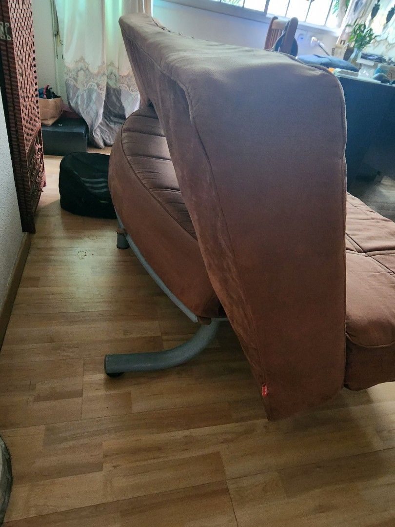 Sofa Bed (Category: Bedding & Towels) located in Singapore. Submitted by george1979 (Listing ID 1335253545, Image 3). Description: .