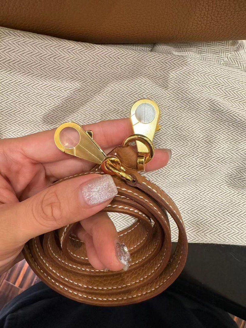 Stamp U - Authentic - Hermes - Kelly 28 (Category: Luxury Bags & Wallets) located in Makati City. Submitted by preloveditems_8 (Listing ID 1335312331, Image 3). Description: .