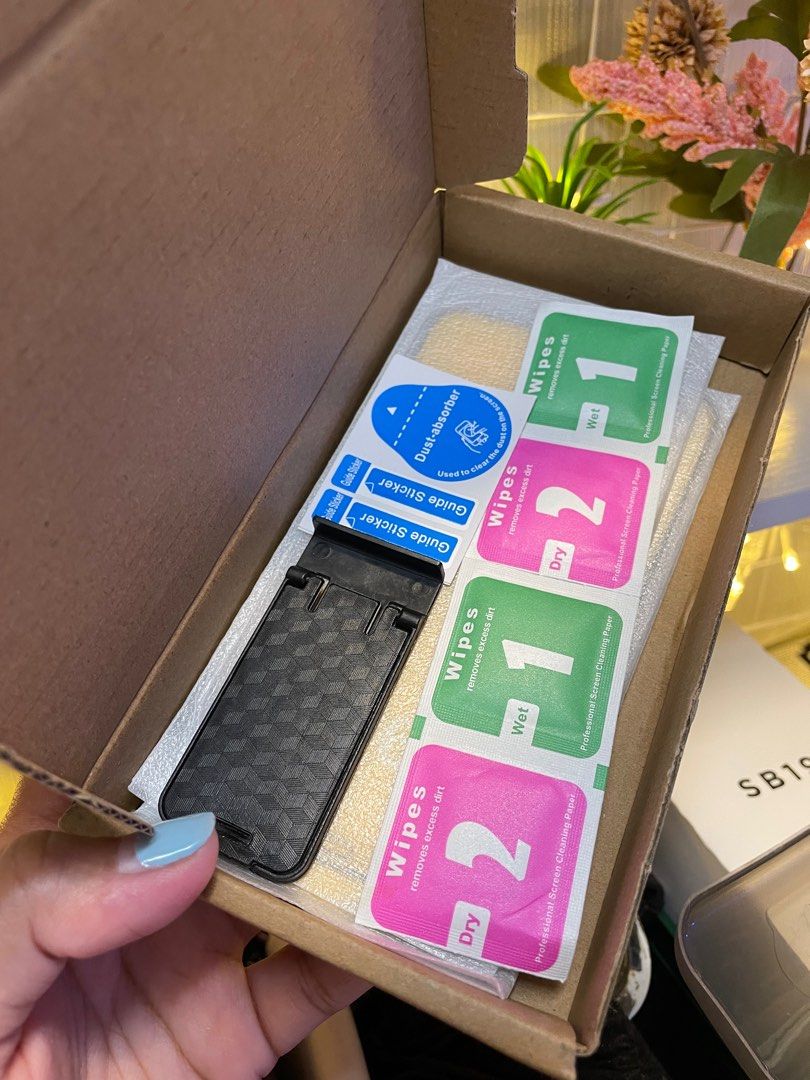 Tempered Glass iP12/12pro (Category: Other Mobile & Gadget Accessories) located in Pasig City. Submitted by dai_clutter (Listing ID 1335310836, Image 2). Description: Take All 2pcs .