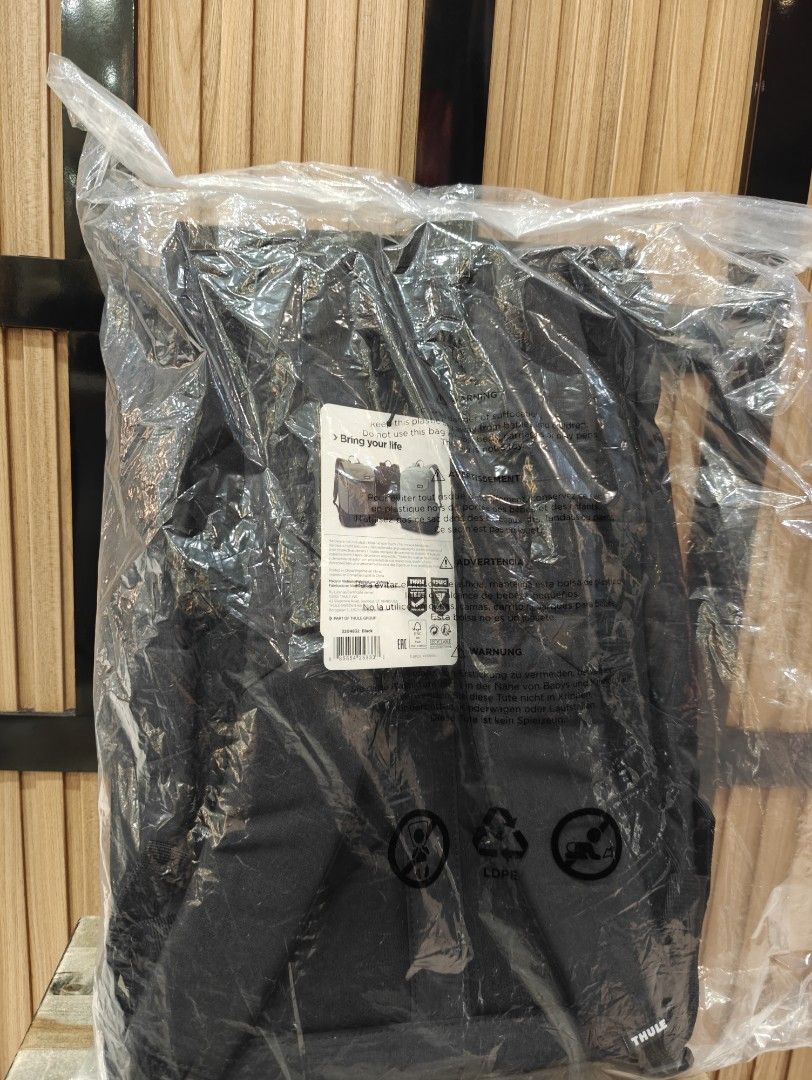 THULE Pelican Backpack (Category: Backpacks) located in Singapore. Submitted by zachwongsz (Listing ID 1335364982, Image 3). Description: Got 3 Color Items: Black : Pelican Gray : Pond Gray.