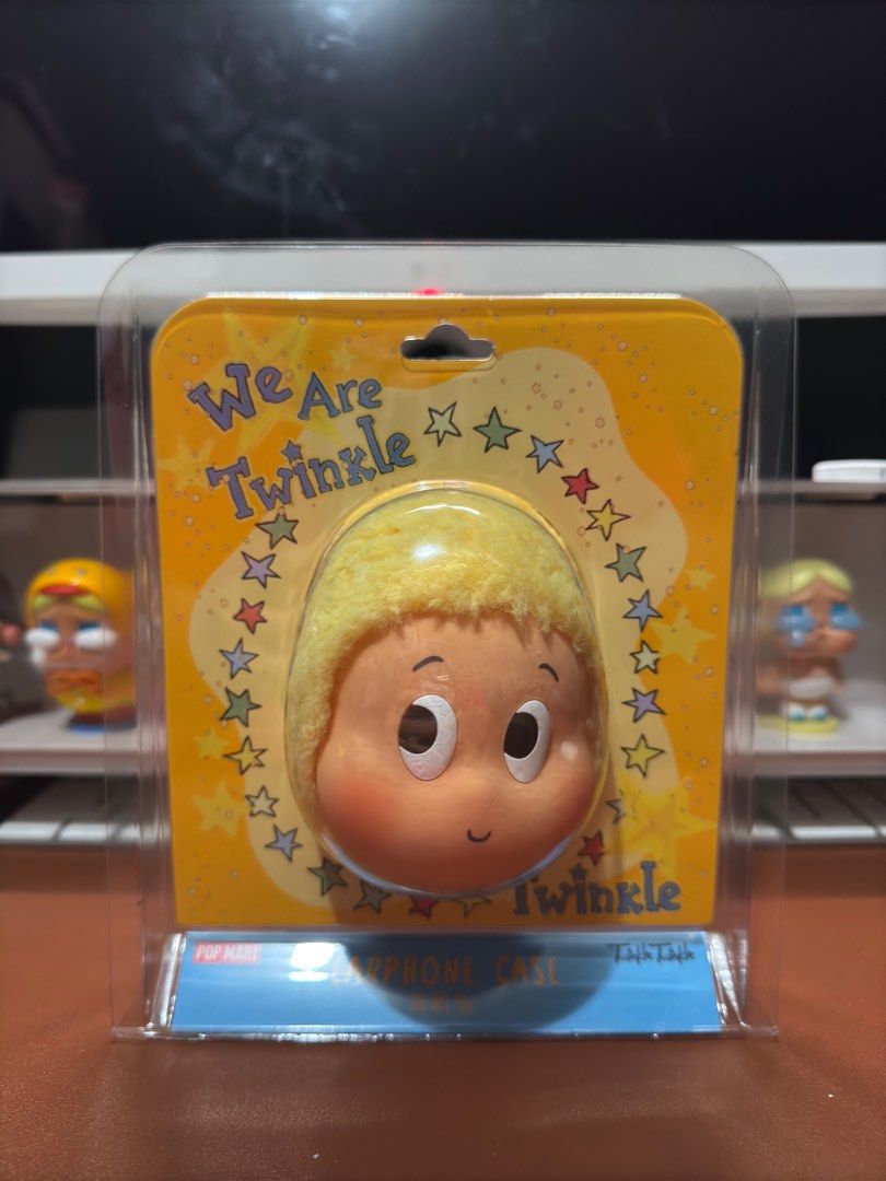 TWINKLE TWINKLE EARPHONE BAG (Category: Purses & Pouches) located in Davao. Submitted by twisterfriesss (Listing ID 1335415033, Image 1). Description: on hand, guaranteed authentic sealed from popmart tiktok loc: davao mod: j&t express mop: bdo/bpi/gcash.