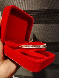 (Category: ) located in . Submitted by rafasthrift (Listing ID 1335370791, Image 1). Description: .