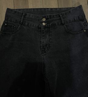 (Category: ) located in . Submitted by junk.removal (Listing ID 1335370683, Image 1). Description: .