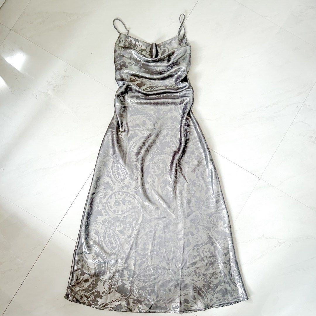 Zara cowl neck dress (Category: Dresses) located in Angeles City. Submitted by p0lingkit (Listing ID 1335296107, Image 1). Description: • Bought this for around 1,600 • Used once for a wedding • no when worn even nung wedding lol sorry • RFS: katambak lang and I don't see where I'll use it again ht: zara mango uniqlo h&m silver gray dress.