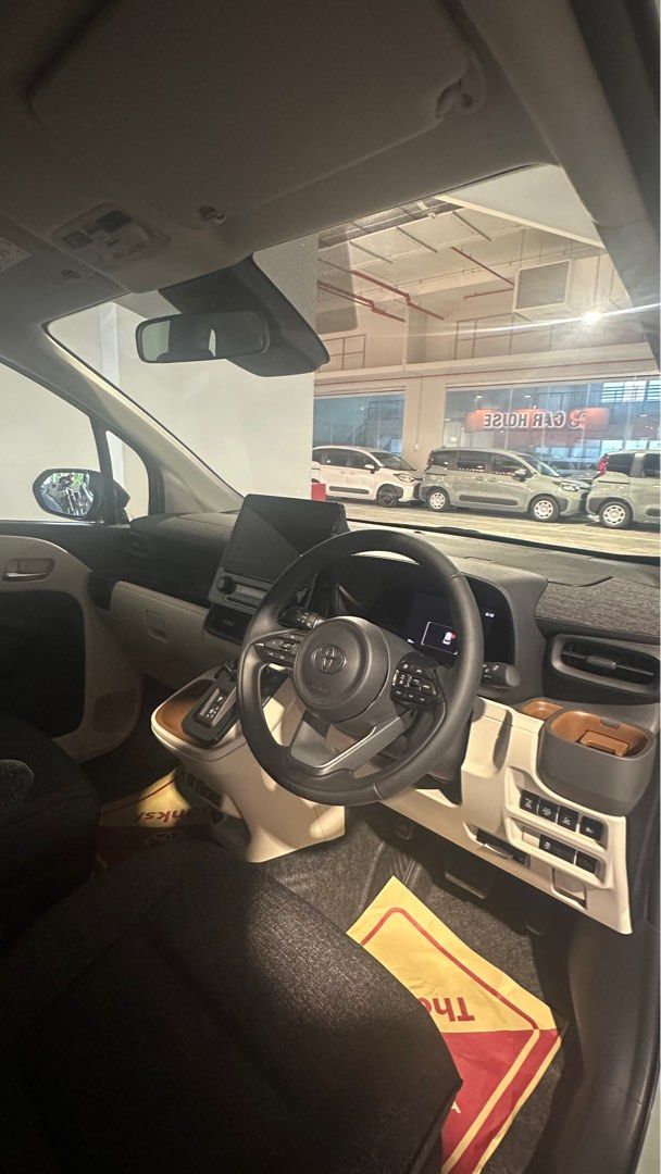 2024 Toyota Sienta Hybrid Z.62885347120385113