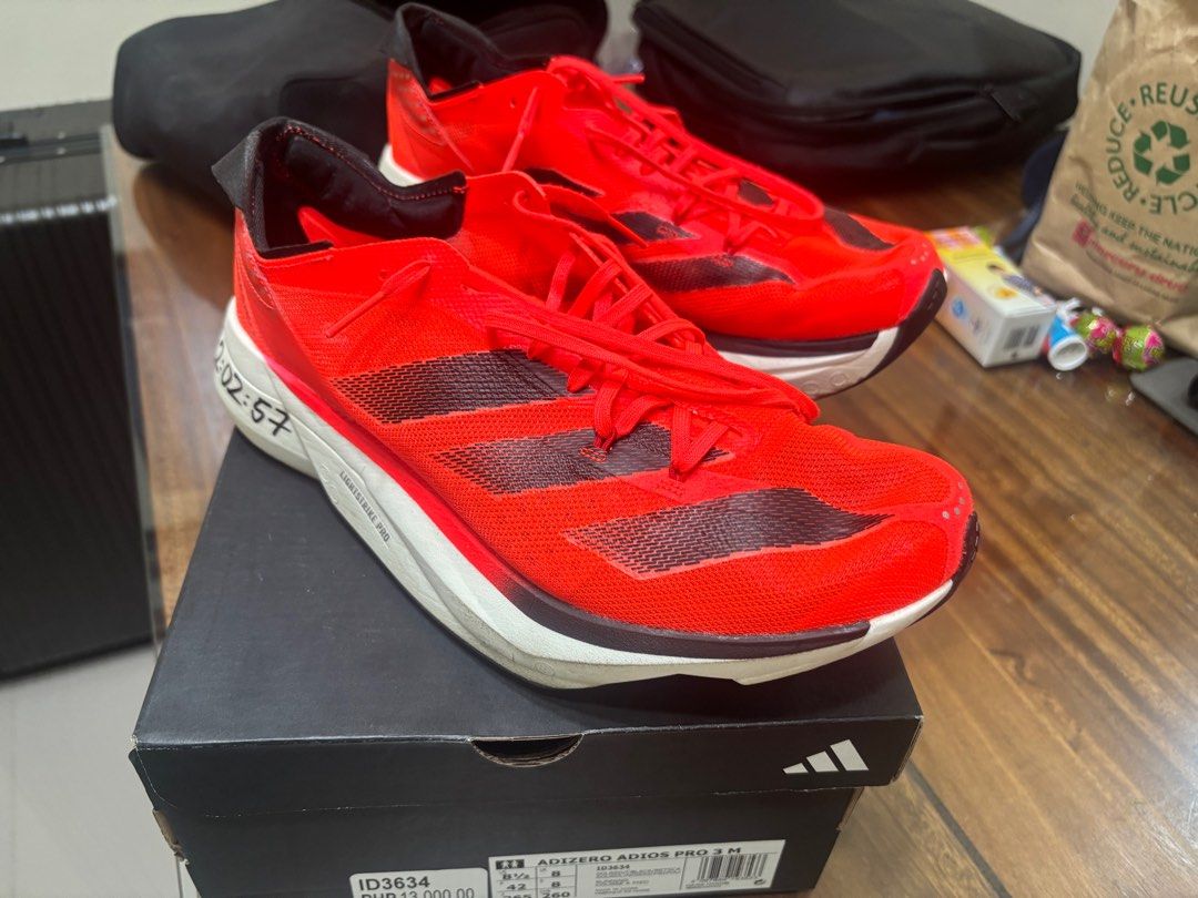 Adidas adios pro 3 (Category: Sneakers) located in Paranaque City. Submitted by gothitched (Listing ID 1339179770, Image 3). Description: For sale Adidas adios pro 3 Adizero 10th anniv edition Size 8.5US In very good condition, race day shoe only Complete with box Only 6k, negotiable.