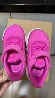 (Category: ) located in . Submitted by yvoen (Listing ID 1339341660, Image 1). Description: .