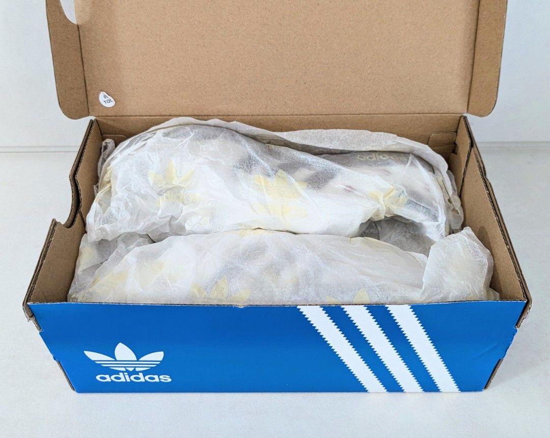adidas gazelle silver green womens adidas Pre-School Disney Superstar 360