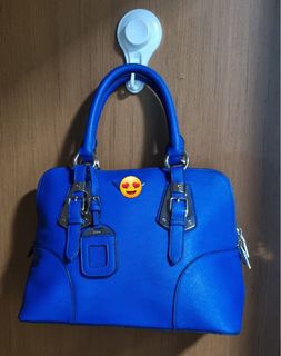 (Category: ) located in . Submitted by snap__sell (Listing ID 1339289580, Image 1). Description: .