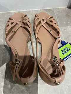 (Category: ) located in . Submitted by iwanttosell2 (Listing ID 1339230797, Image 1). Description: .