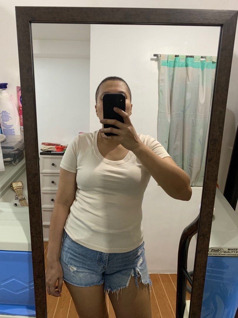 Cotton On Scoop neck shirt (Category: Shirts) located in Rizal. Submitted by mayumis_akia (Listing ID 1339301604, Image 3). Description: Cotton On Scoop shirt Ganda nang tela! Super nice ng fit nito Sizes available Khaki - Small Pink - Medium Gray - Small & Medium Cream - Small & Medium.