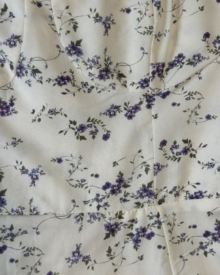 Floral White Dress (Category: Dresses) located in Cainta. Submitted by pt______ (Listing ID 1339194107, Image 2). Description: european summer vibe :D length is above knee i can send a WW pic, just message me! price slightly negotiable.