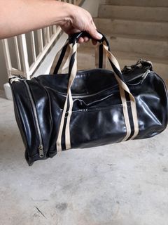 Affordable fred perry barrel bag For Sale Carousell Philippines