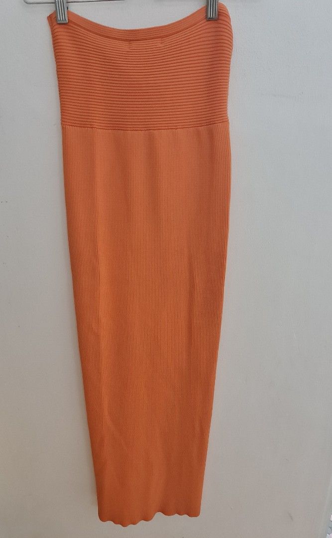 Glassons Strapless Bodycon Knit Dress(Size XS) (Category: Women's Clothes) located in Sydney. Submitted by desirably (Listing ID 1339366377, Image 3). Description: Glassons Strapless Bodycon Knit Dress(Size XS) for $20. Only worn once&in excellent condition. Smoke&pet-free home. Pick up from Marrickville. Pls feel free to check out my other listings..