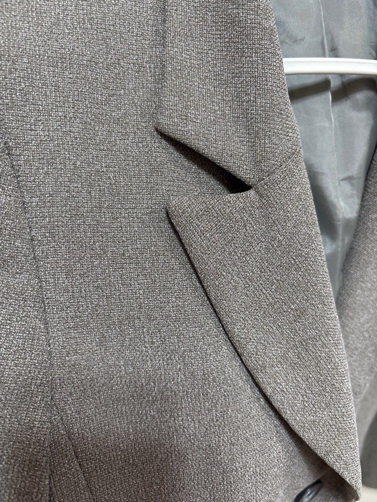 Gray Blazer (Category: Coats, Jackets and Outerwear) located in Pasig City. Submitted by ez_declutterz (Listing ID 1339181197, Image 3). Description: In excellent condition. No issue. Fits Medium to Large. Just had to many blazers and need to let go of some :).