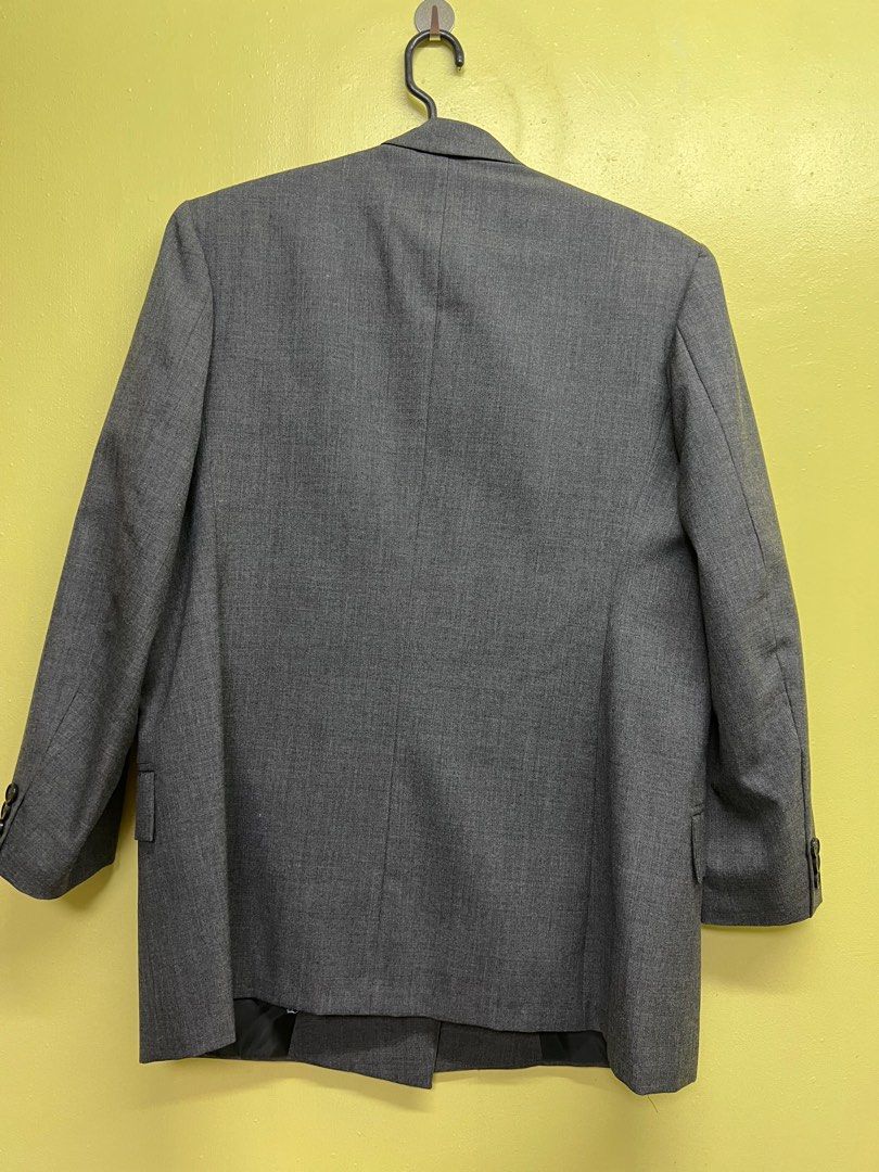 Gray Tailored Double Breasted Suit Medium (Category: Coats, Jackets and Outerwear) located in Manila. Submitted by aaaaa584 (Listing ID 1339184957, Image 2). Description: Size Medium.