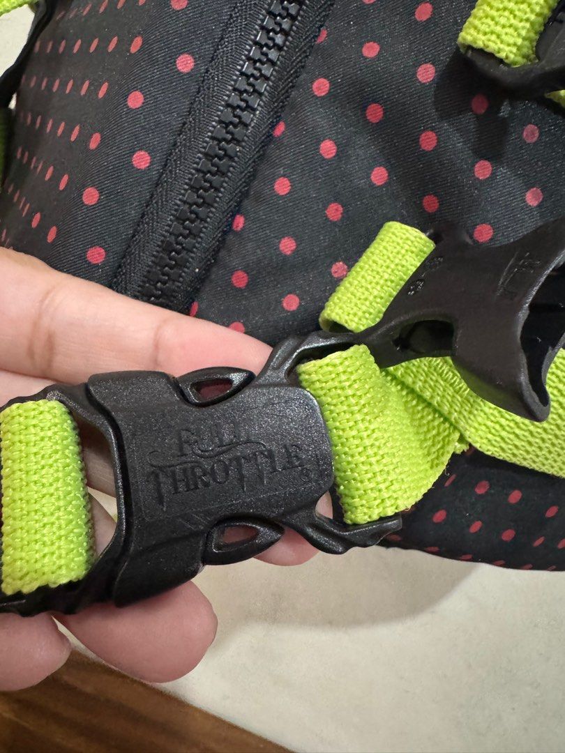 Lady Bug Floatation Vest (Category: Other Babies Going Out Needs) located in Taguig. Submitted by adonisblanco (Listing ID 1339181700, Image 3). Description: Floation Vest for kids 4 - 7 yrs old.