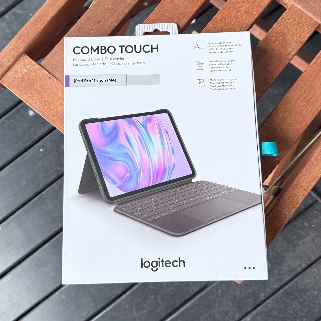 Logitech Combo Touch iPad Pro 11inch (M4)(2024) Keyboard Case