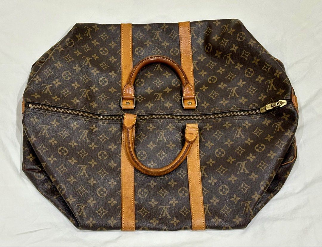 Louis Vuitton Keepall 55 Bandouliere (Category: Luxury Bags & Wallets) located in Taguig. Submitted by psg_makinarya (Listing ID 1339202960, Image 1). Description: Louis Vuitton Keepall 55 Bandouliere Classic Monogram in LV coated canvass Asking price is 29K — let me know your best offer. RFS: seldom use .