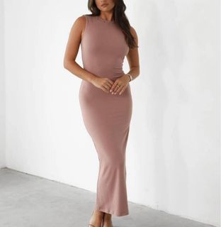 (Category: ) located in . Submitted by _bbwardrobe_ (Listing ID 1339222401, Image 1). Description: .