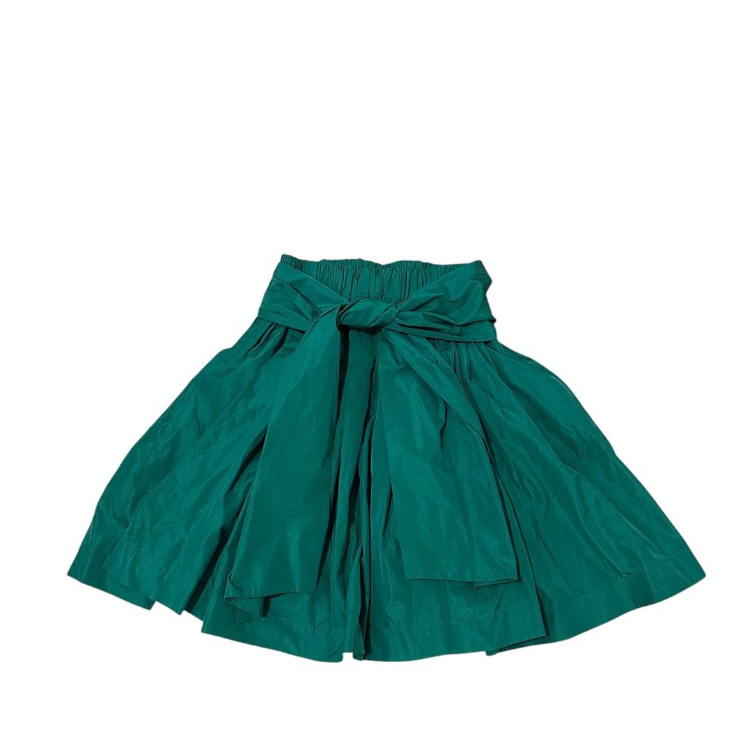 MSGM | Green Polyester Skirt (Category: Skirts) located in Lapu Lapu. Submitted by nervecloset (Listing ID 1339330198, Image 2). Description: MSGM | Green Polyester Skirt size 38 on tag Fits 22-32 Excellent condition 1850 + sf.