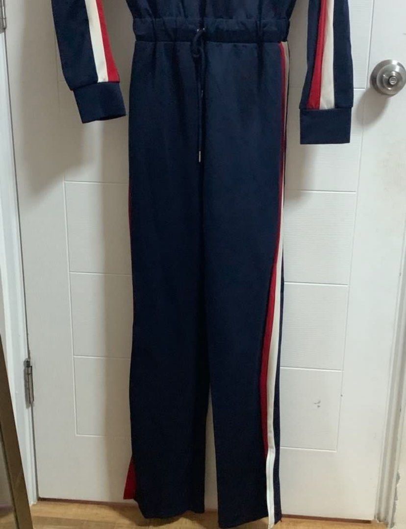 Navy Blue Jumpsuit Ski inner outfit (Category: Jumpsuits) located in Quezon City. Submitted by shopdrop.mnl (Listing ID 1339342254, Image 2). Description: never used decluttering fits S-M ww in next photos not warm, only acts as inner clothing, over heat tech clothes and under thick clothing pickup near ayala malls feliz pasig area.