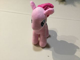(Category: ) located in . Submitted by Lovey0212 (Listing ID 1339309526, Image 1). Description: .