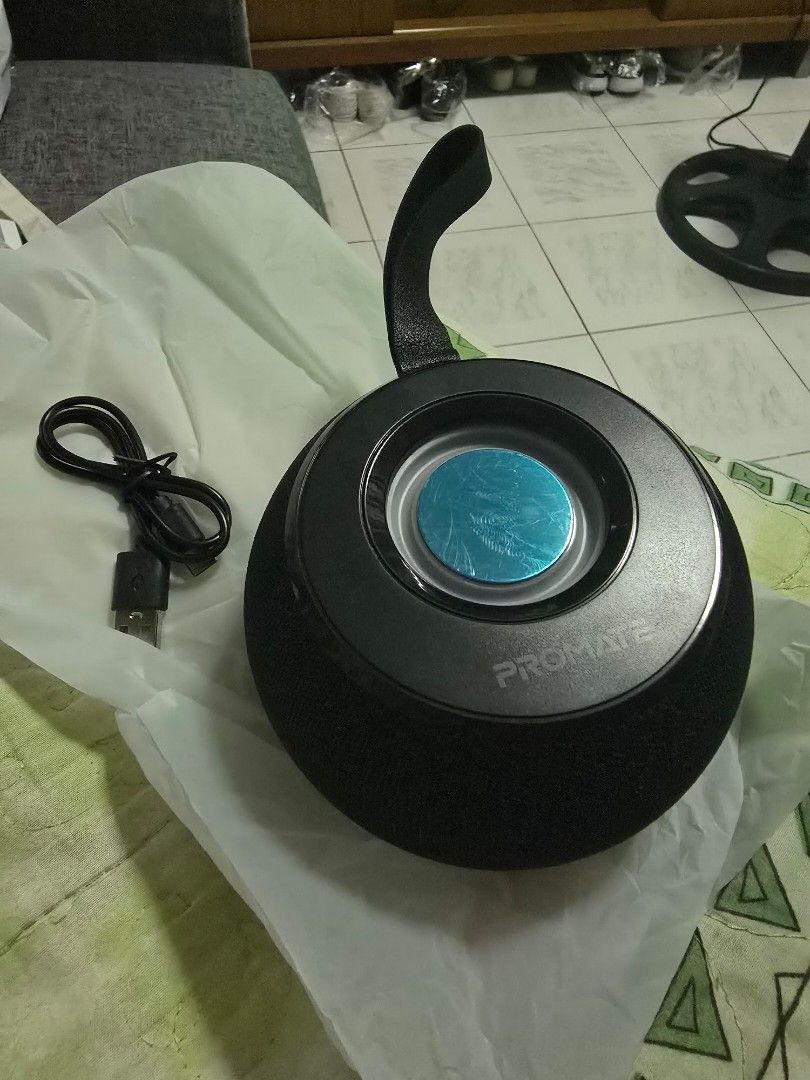 Promate LumiFlux Wireless High-Definition Speaker (Category: Soundbars, Speakers & Amplifiers) located in Paranaque City. Submitted by mgrace002 (Listing ID 1339186963, Image 3). Description: Promate LumiFlux Wireless Bluetooth High-Definition Speaker SRP: Php 1,091 RFS: Sobrang speaker. NEVER USED. Binuksan lang para i-test RAINBOW LED LIGHT - True Wireless Connection - Full 360° HD Sound - Music & Call Streaming MOP: Maya / GCash / BPI Shipping