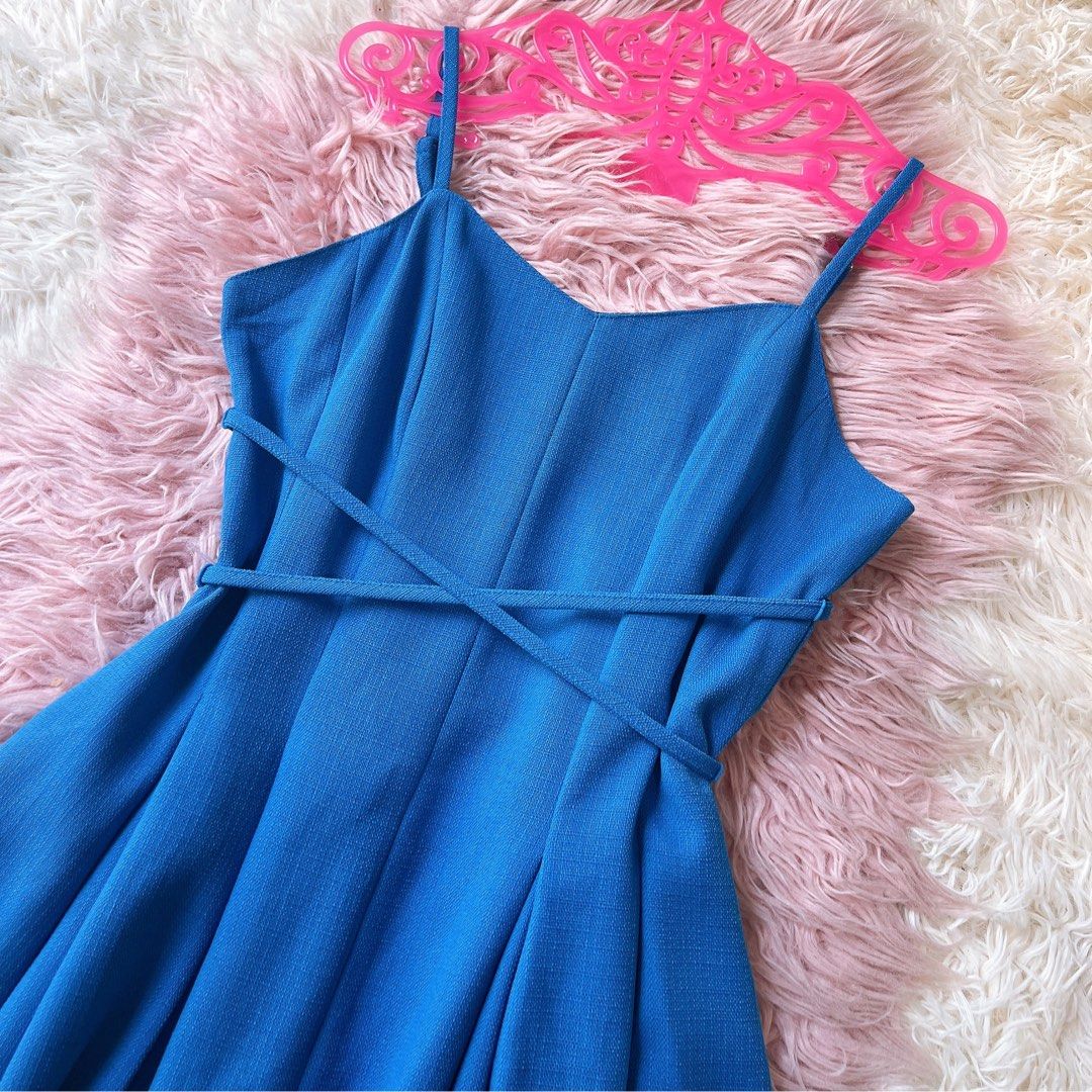 Royal Blue Midi Dress (Category: Dresses) located in Manila. Submitted by nuevas (Listing ID 1339187273, Image 2). Description: Small to Medium Canvas-like fabric.