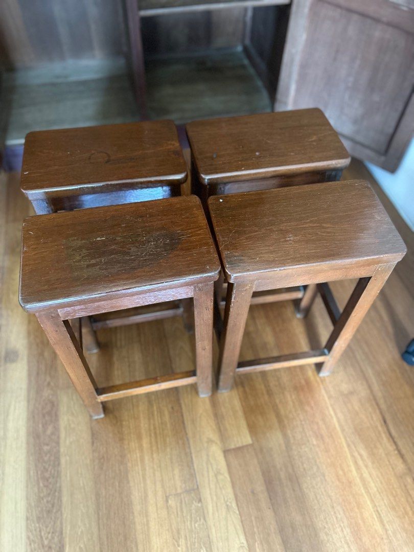 Solid wooden stools (Category: Chairs) located in Singapore. Submitted by sinny0168 (Listing ID 1339199591, Image 1). Description: .