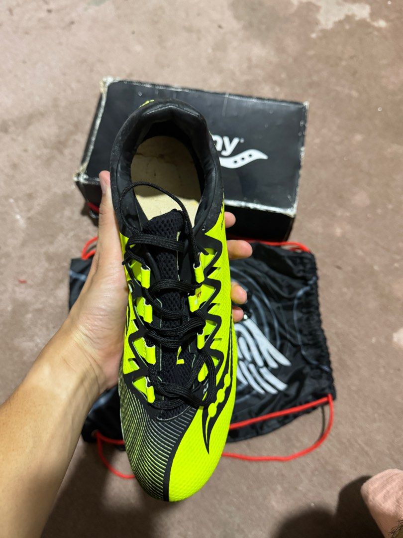 Saucony showdown 4 clearance