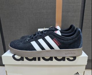 (Category: ) located in . Submitted by kicks_avenue (Listing ID 1339307738, Image 1). Description: .