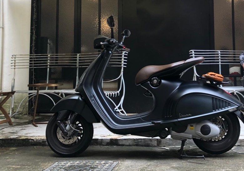 Vespa 946 Emporio Armani 限量版, 電單車買賣- Carousell