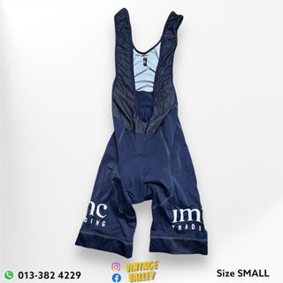 (Category: ) located in . Submitted by vintagevalleyapparels (Listing ID 1340981992, Image 1). Description: .