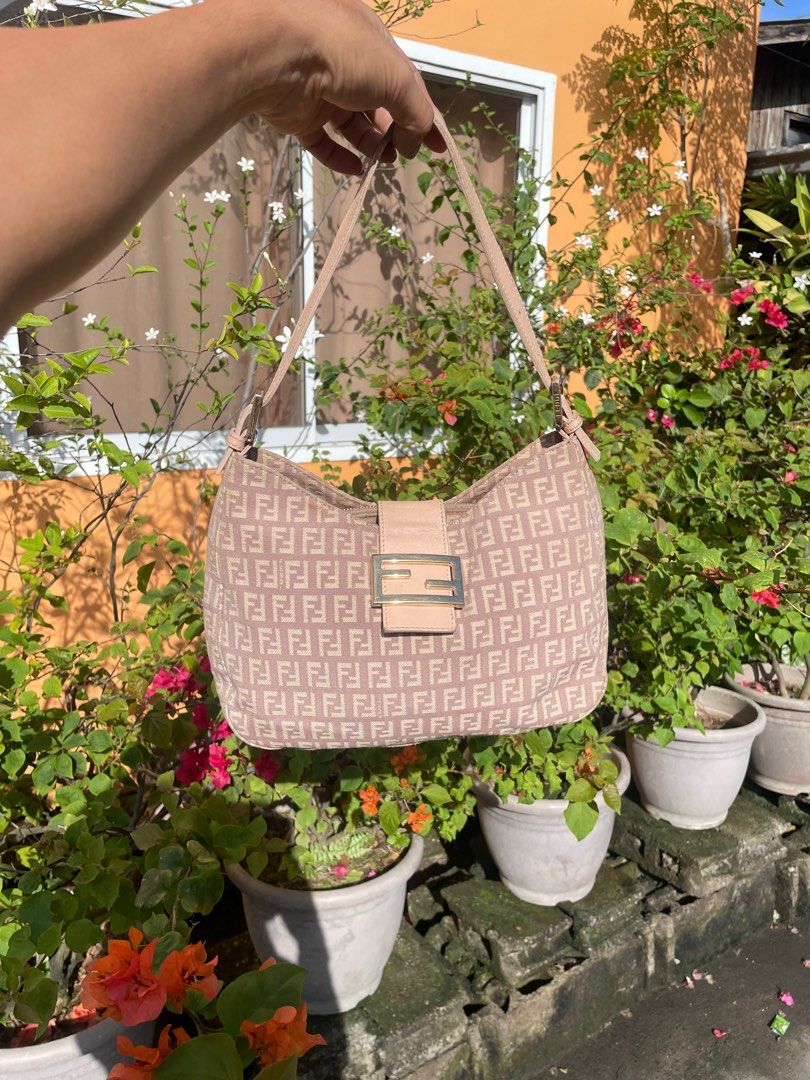 Authentic Fendi zucca (Category: Luxury Bags & Wallets) located in Mambajao. Submitted by ckali (Listing ID 1340864659, Image 1). Description: Authentic Fendi zucca baguette.