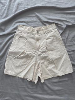(Category: ) located in . Submitted by fruityyyyy (Listing ID 1340915273, Image 1). Description: .