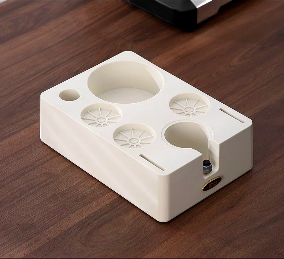 Bincoo Coffee Multi-Function Press Base (Category: Coffee & Tea Tableware) located in Singapore. Submitted by cyn90 (Listing ID 1341022075, Image 1). Description: Brand new in box .