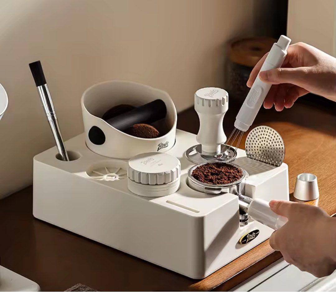 Bincoo Coffee Multi-Function Press Base (Category: Coffee & Tea Tableware) located in Singapore. Submitted by cyn90 (Listing ID 1341022075, Image 2). Description: Brand new in box .