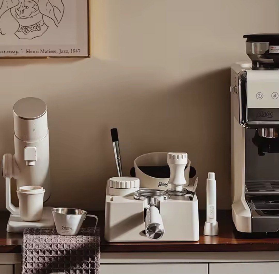 Bincoo Coffee Multi-Function Press Base (Category: Coffee & Tea Tableware) located in Singapore. Submitted by cyn90 (Listing ID 1341022075, Image 3). Description: Brand new in box .