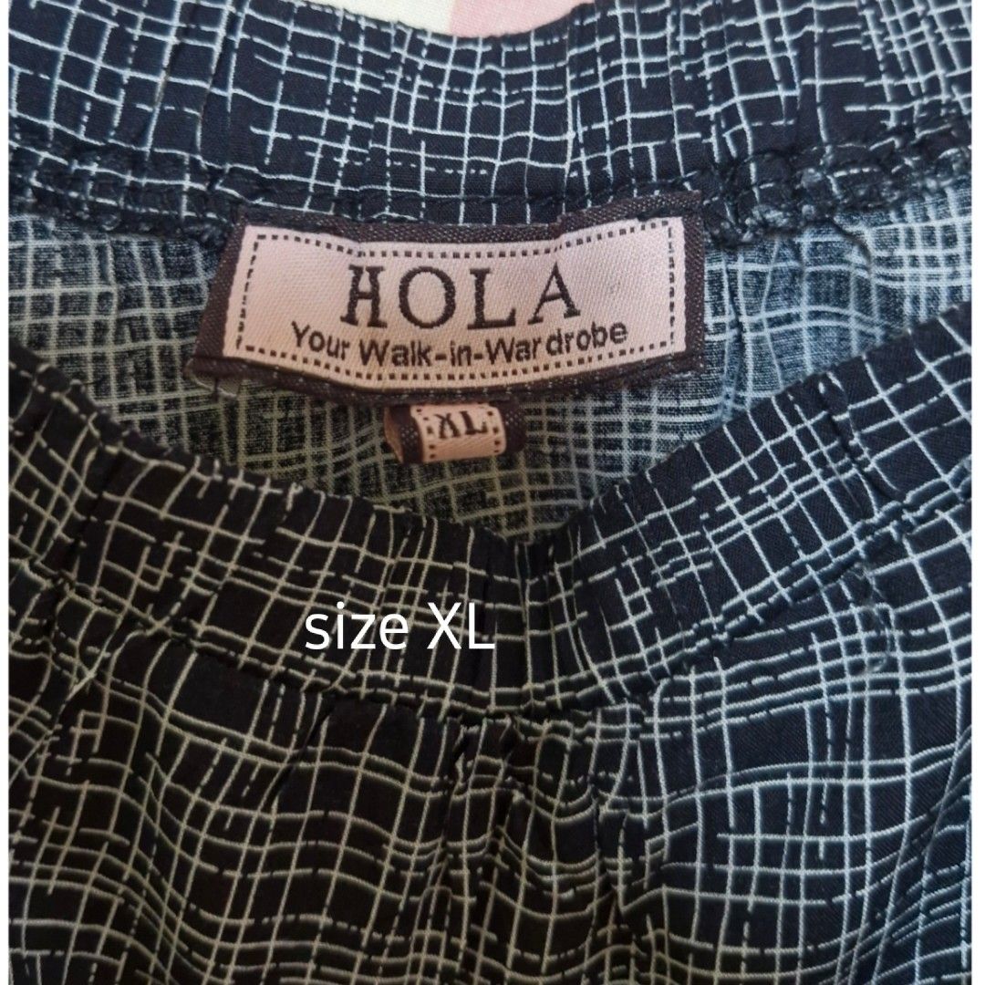Blouse (Category: Blouses) located in Singapore. Submitted by declutteringgood_stuffs (Listing ID 1340909003, Image 3). Description: ❗️purchased at Bugis but dont have chances to wear ❗️ brand new but i cut out the Tag ❗️selling at $12.90 ( bought this $29.90) ❗️wear Off shoulder is possible too. ✅️ buy 2 items ready to wear with Free $3 Normal mail..