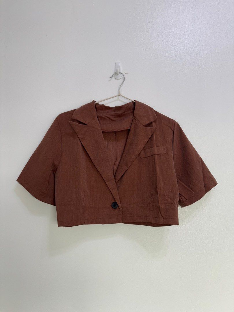 Brown coordinates (FS) (Category: Sets or Coordinates) located in San Juan City. Submitted by krisha.aa (Listing ID 1340947858, Image 2). Description: Free size Dark brown irl No tags, never worn Shipping is shouldered by buyer Grab / Lalamove and Gogo Express only Location: Greenhills, San Juan.