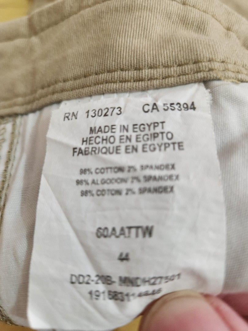 Cargo Shorts (Category: Shorts) located in Quezon City. Submitted by 1manwolfpack (Listing ID 1340962640, Image 2). Description: Levis U.S size 44.