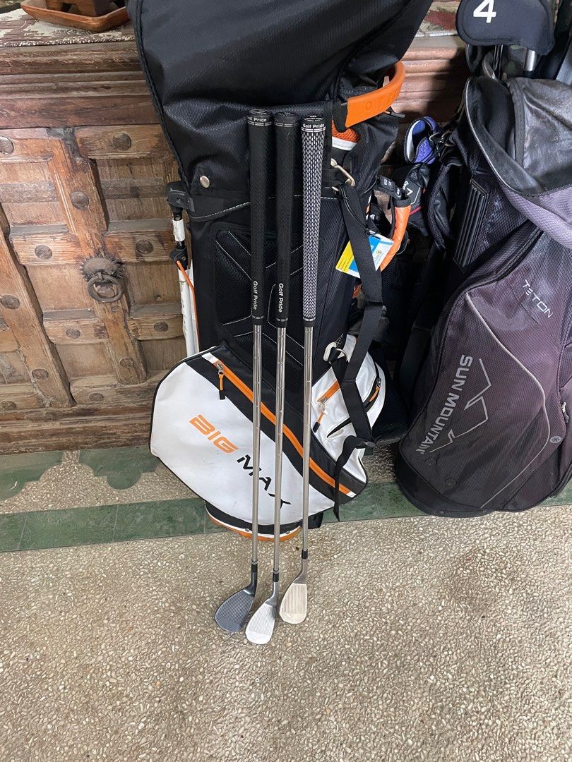 Cleveland rtx, vokey sm8 (Category: Golf) located in Manila. Submitted by kyleramooos (Listing ID 1340921350, Image 1). Description: Vokey sm8 60 - 4.5k Cleveland rtx zipcore 52 - 4.5k Cleveland rtx zipcore 60 - 4.5k.