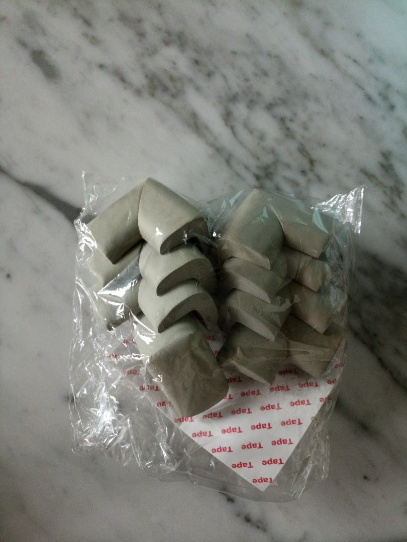 Corner protector (Category: Safety Gates, Locks & Protectors) located in Kuala Lumpur. Submitted by livefish_d634f6 (Listing ID 1340950385, Image 1). Description: never used because my mother bought a different set.