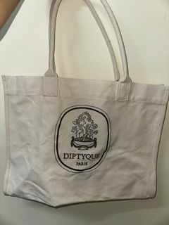 （分類：）位於 。 由 addict_to_draw 提交（商品編號 1340962936，圖片 1）。簡介： 。