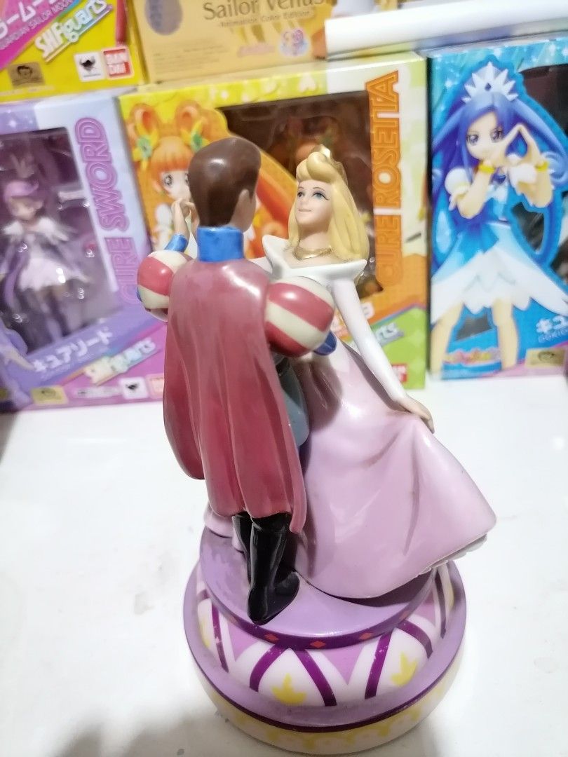 Disney Music Box Sleeping Beauty (Category: Vintage Collectibles) located in Baguio. Submitted by ems_collects (Listing ID 1341041891, Image 1). Description: Still works and turns.